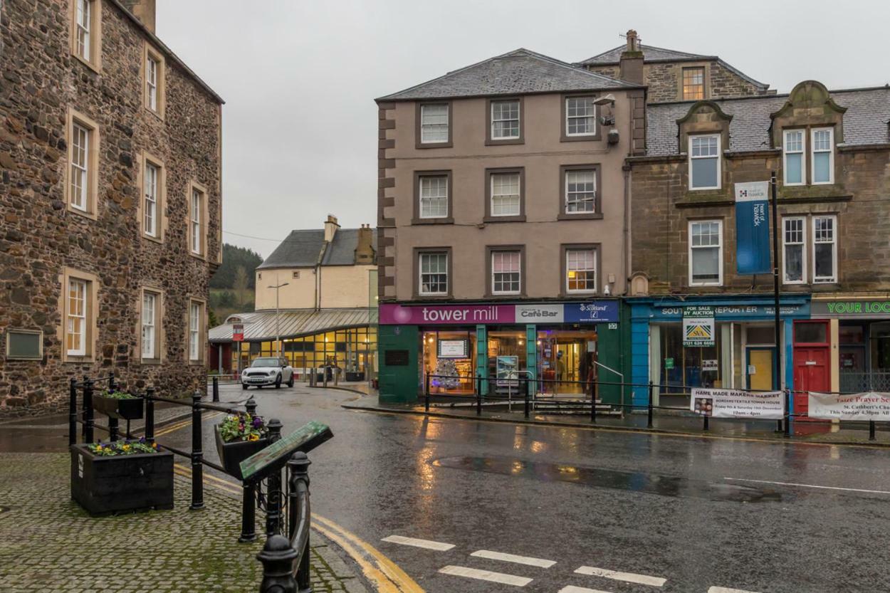 2 A Towerknowe Hawick Exterior photo